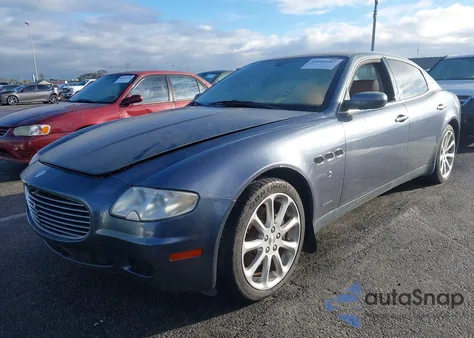 2007 Maserati Quattroporte Base Duoselect/Executive Duoselect/Sport Gt Duoselect z USA, uszkodzony, nr VIN ZAMCE39A470028563